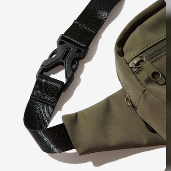 OBE’ Waist pack Bag - Picture 8 of 12